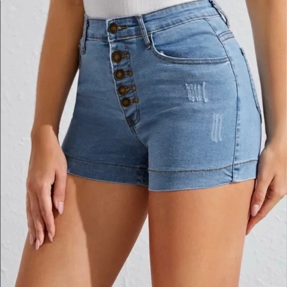 Sexy Denim skinny shorts NWT - Picture 3 of 7